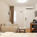Hotel Nixie