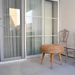 Nixie Hotel