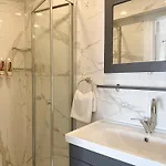 Hotel Nixie