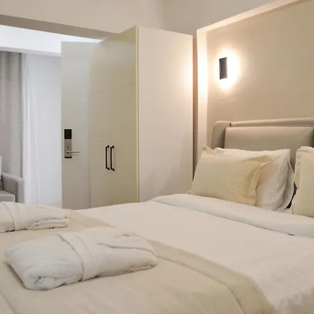 Nixie Hotel *