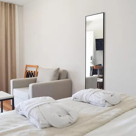 Hotel Nixie *