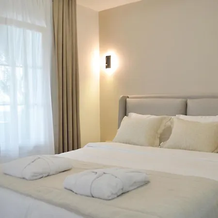 Hotel Nixie *